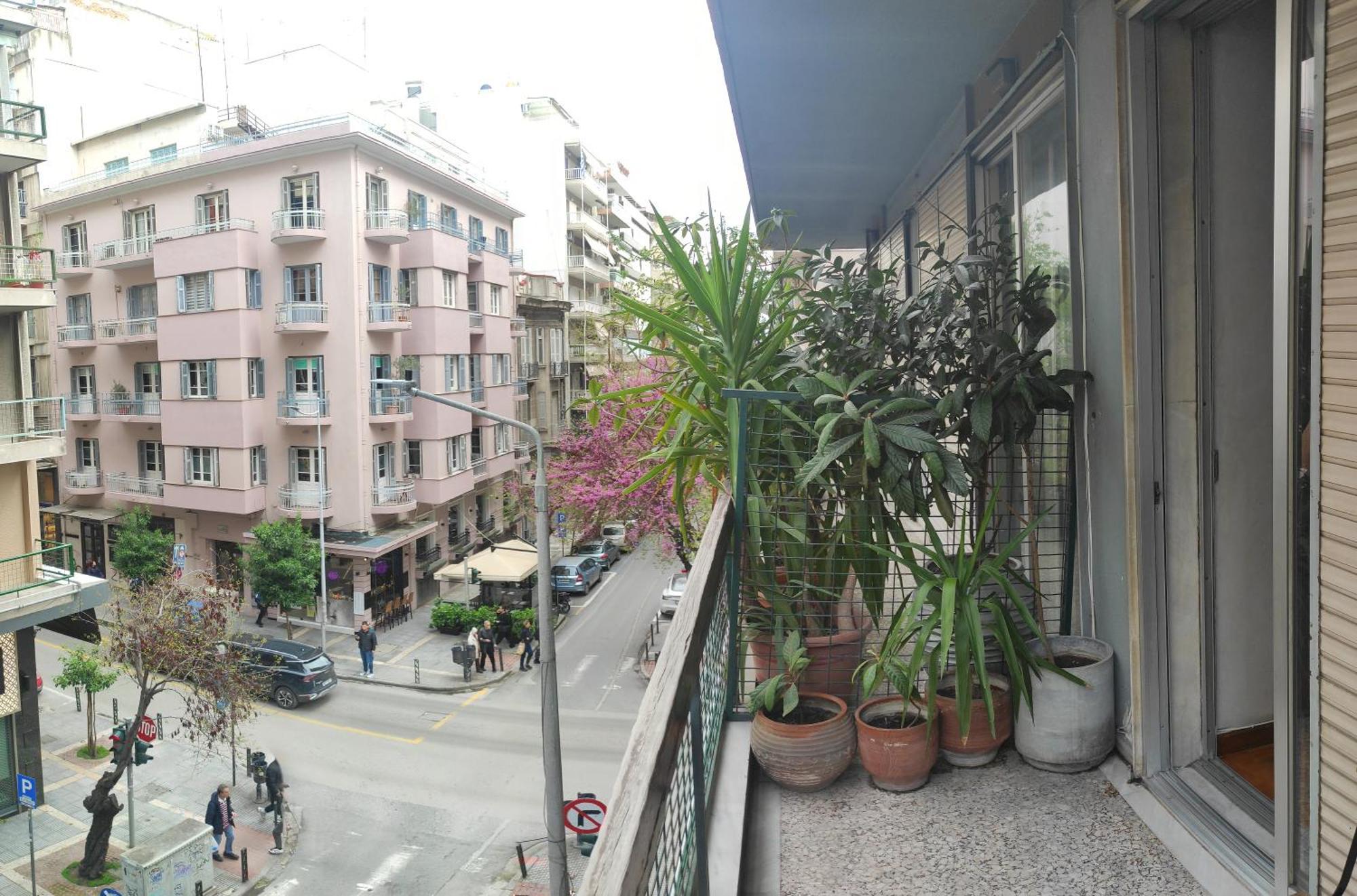 Elegant Luminous Downtown Apartment Thessaloniki Exterior photo